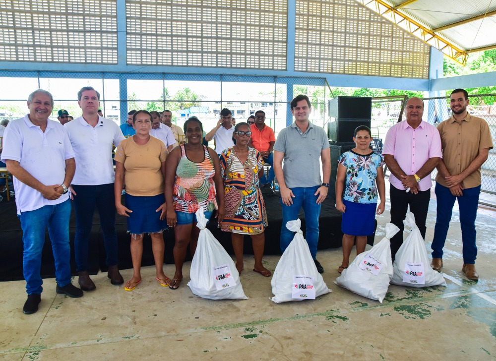 Prefeitura de Coruripe lança Programa de Aquisição de Alimentos (PAA) 2024 e realiza entrega de equipamentos agrícolas